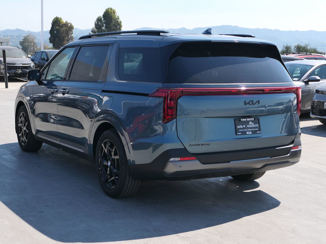 New 2026 Kia Carnival SX w/ SX Dark Edition Package image 6