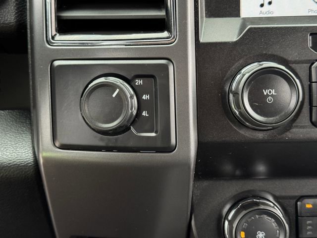 Used 2019 Ford F150 XLT w/ Equipment Group 302A Luxury AWD/4WD image 18