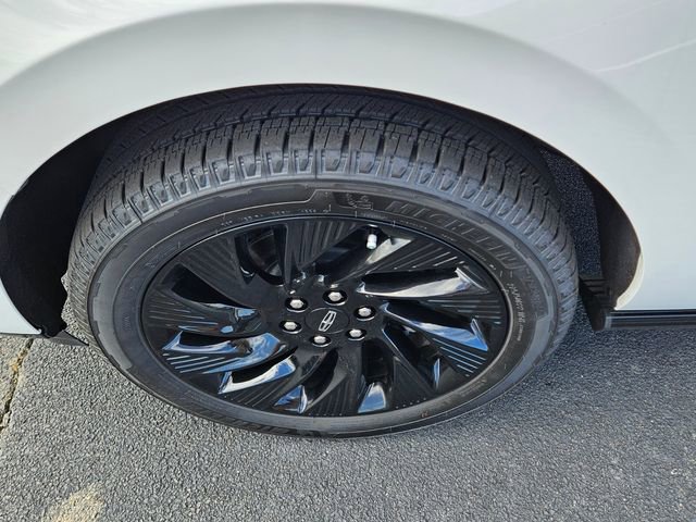 New 2025 Lincoln Navigator Reserve w/ Jet Appearance Package AWD/4WD image 10