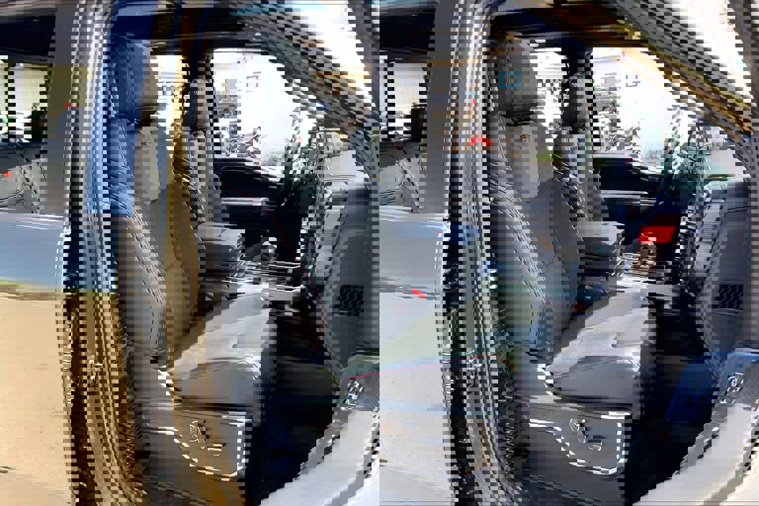 Used 2025 Ford F150 Raptor w/ Equipment Group 803A Raptor R image 16