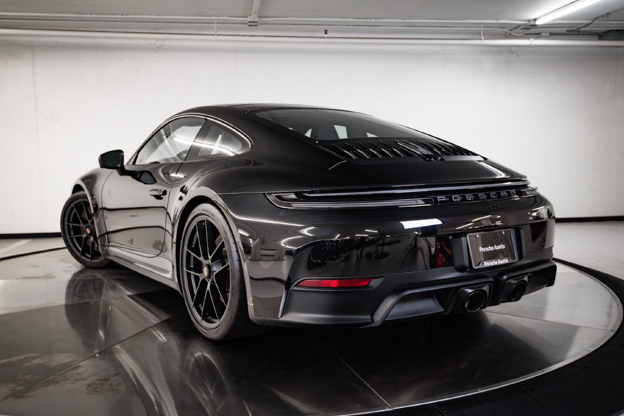 Certified 2026 Porsche 911 Carrera GTS RWD image 3