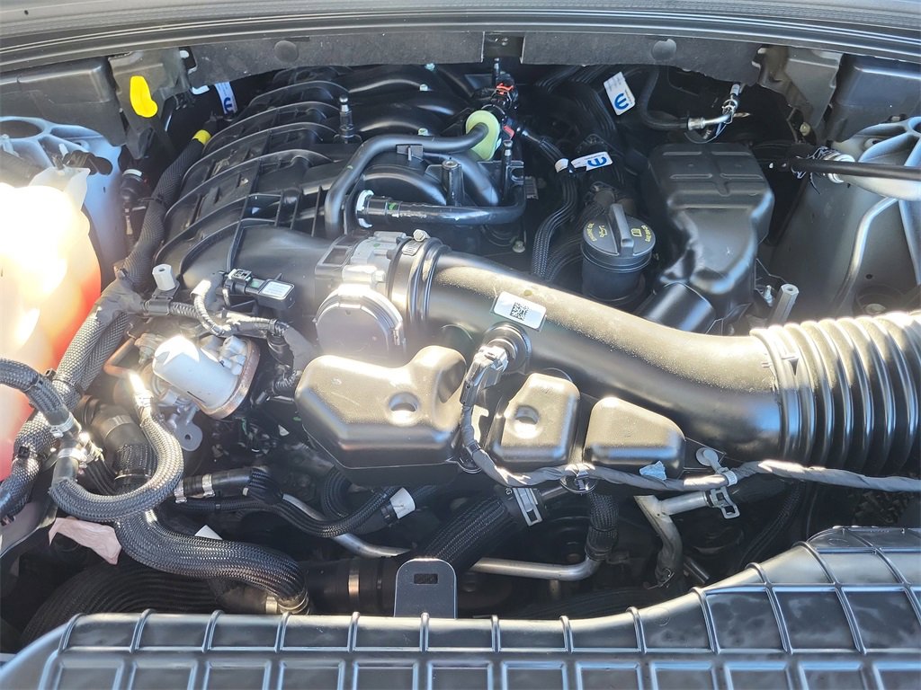 Used 2024 Jeep Grand Cherokee L Limited w/ Luxury Tech Group II image 26