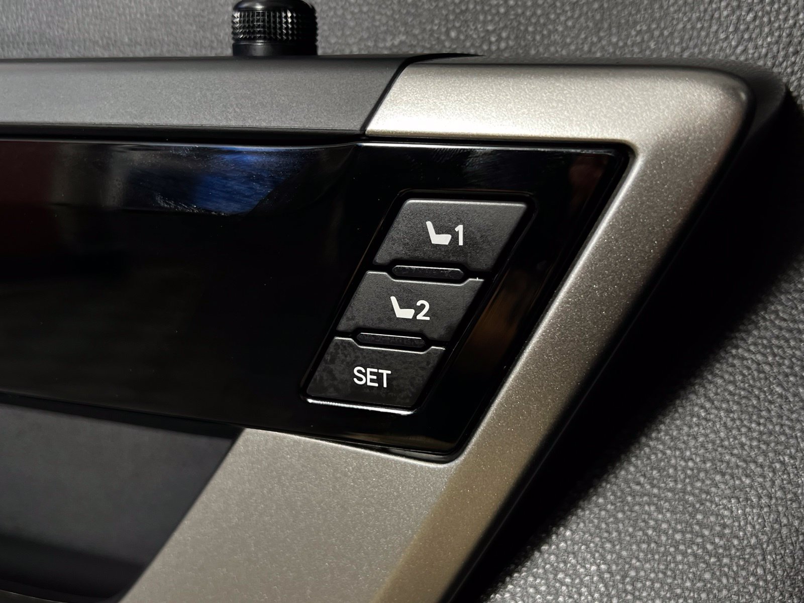 Certified 2026 Toyota Tundra Limited AWD/4WD image 15