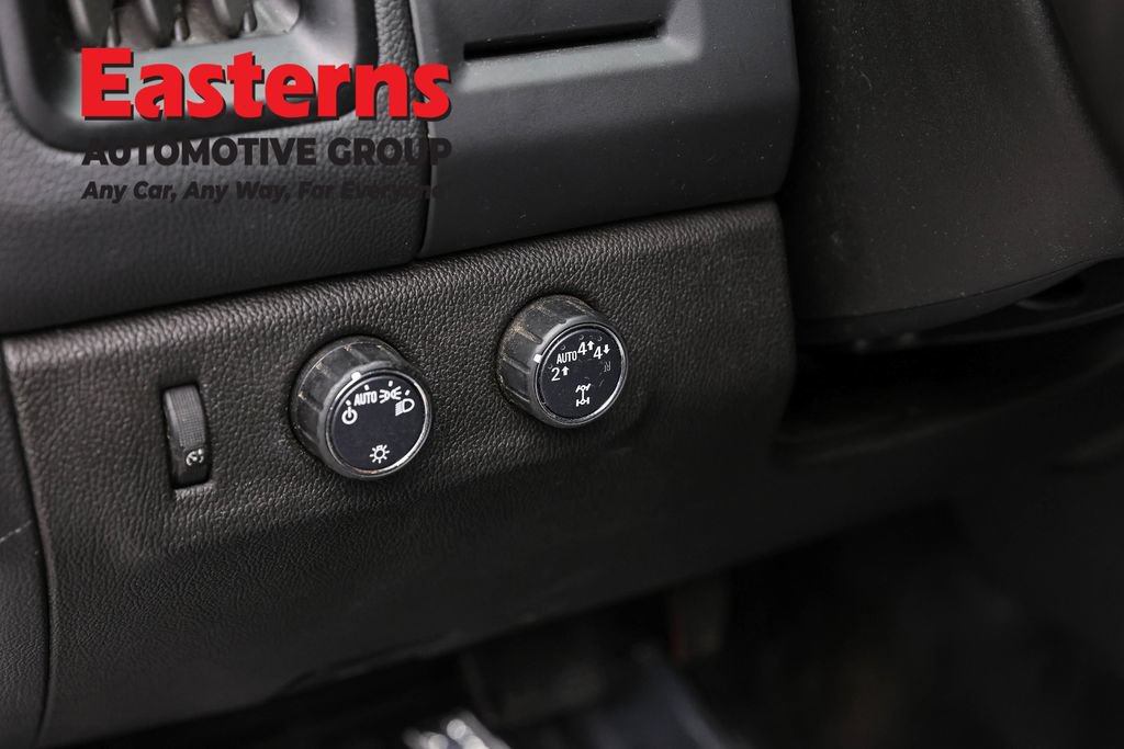 Used 2022 Chevrolet Colorado LT AWD/4WD image 20