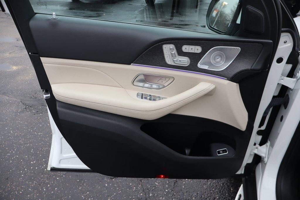 Used 2021 Mercedes-Benz GLS 450 GLS 450 image 34