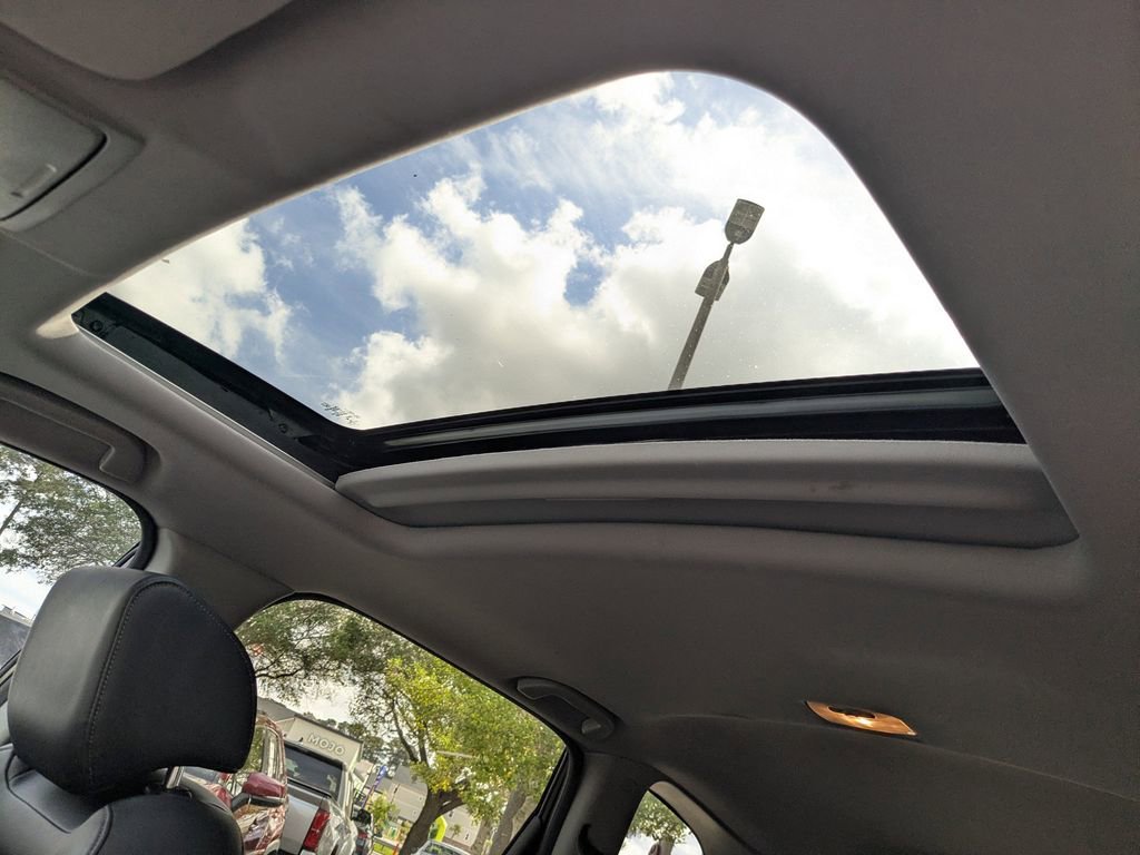 Used 2022 Honda CR-V Touring image 20