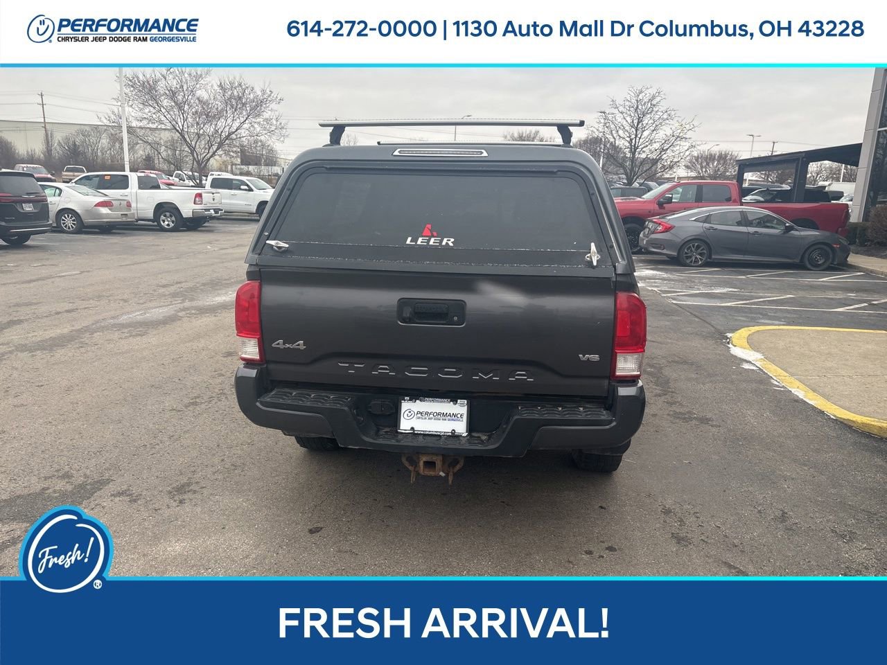Used 2017 Toyota Tacoma TRD Off-Road image 5