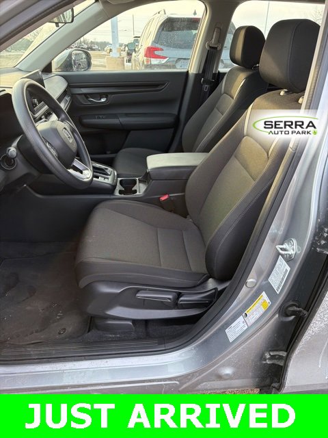 Used 2023 Honda CR-V LX image 5