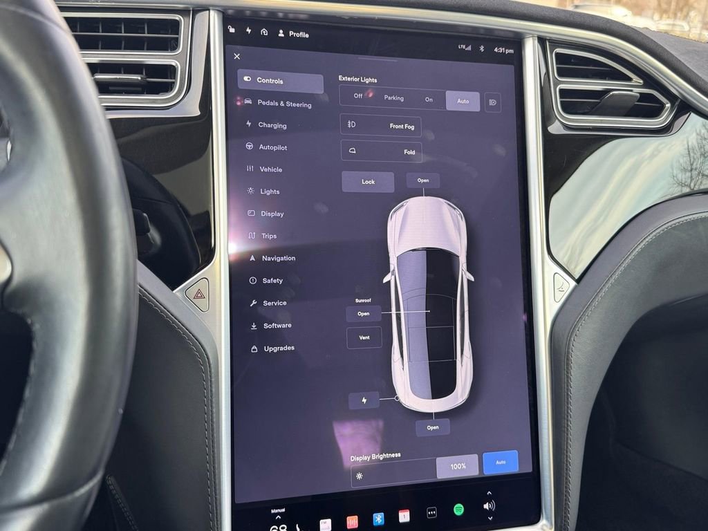 Used 2016 Tesla Model S 85D image 16