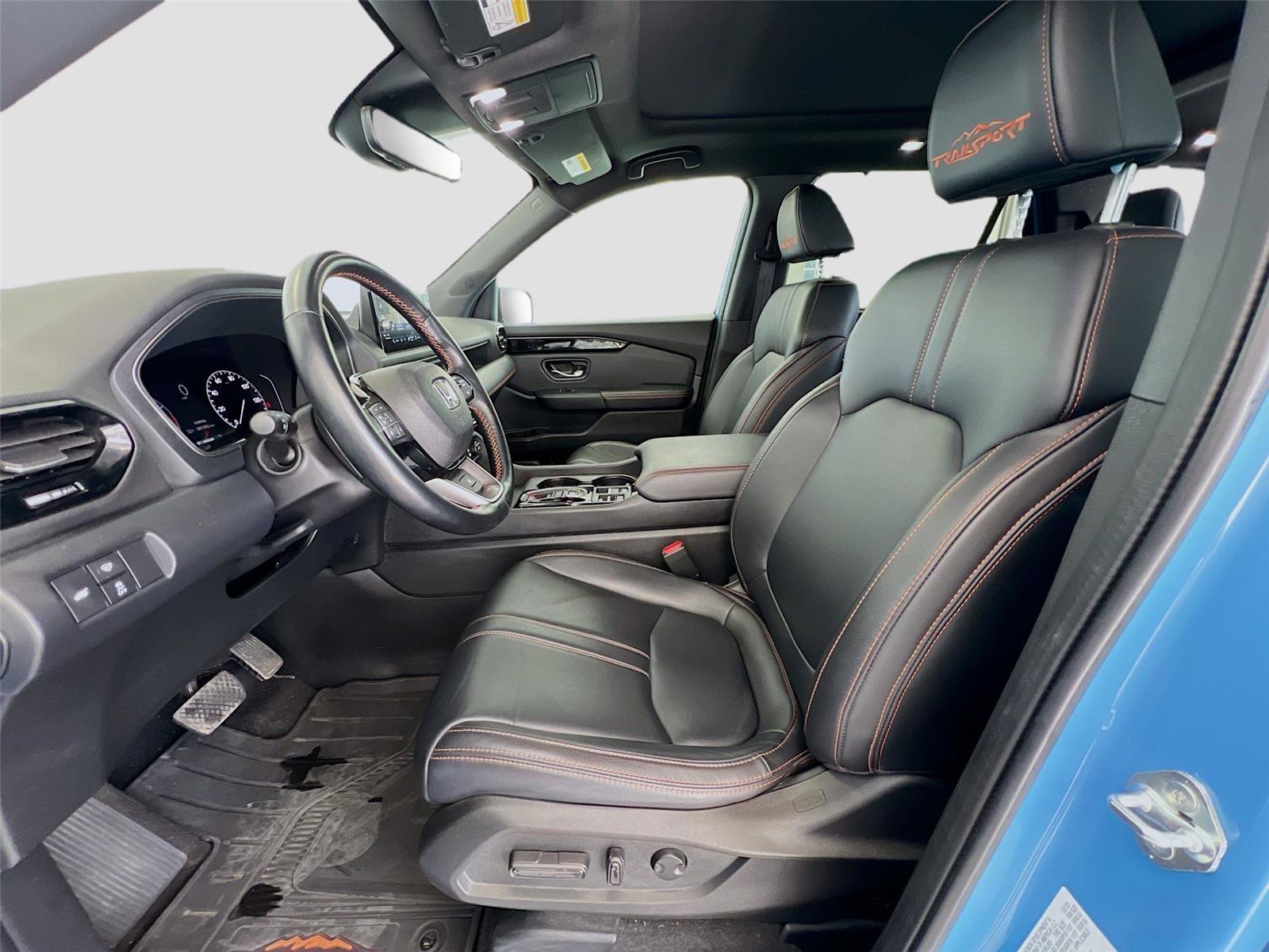 Used 2023 Honda Pilot TrailSport image 5