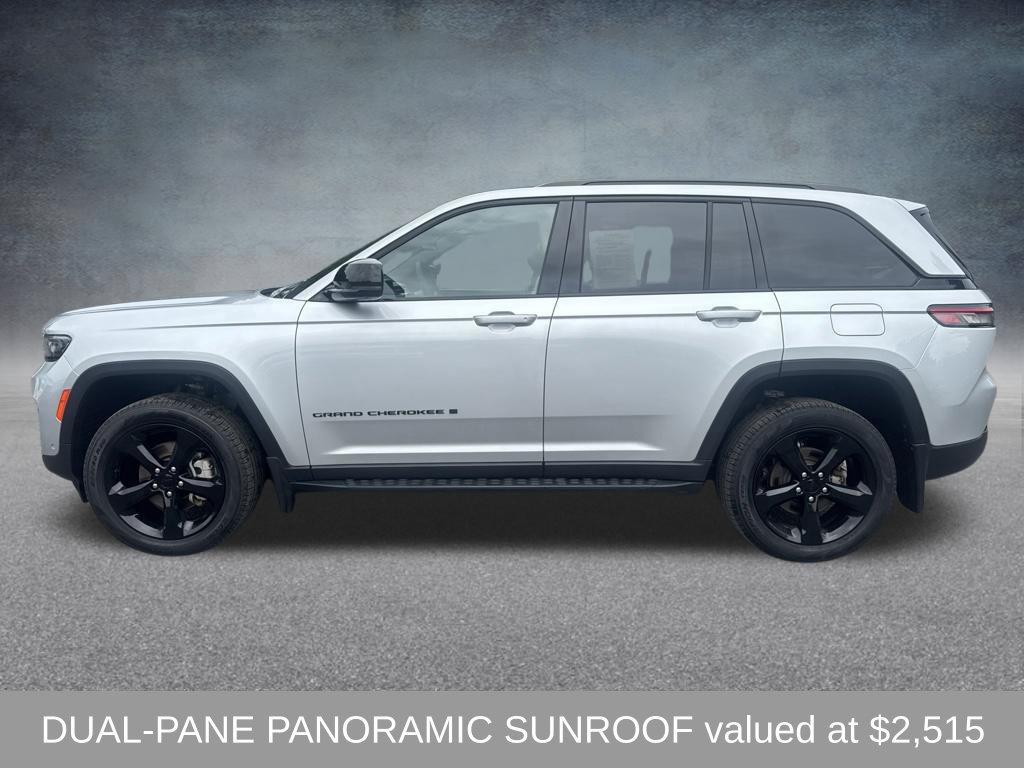 Used 2025 Jeep Grand Cherokee Limited w/ Luxury Tech Group II AWD/4WD image 5