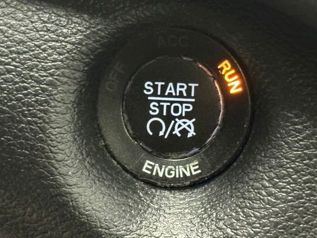 Used 2015 Jeep Cherokee Limited w/ Trailer Tow Group AWD/4WD image 23
