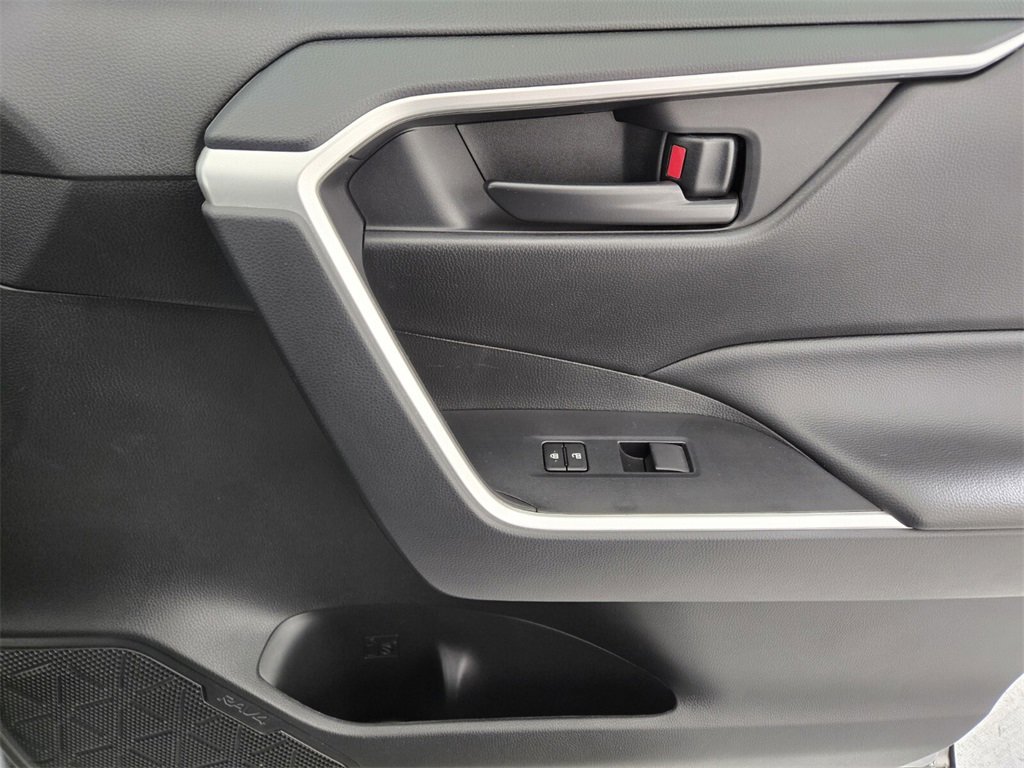 Used 2024 Toyota RAV4 LE image 21