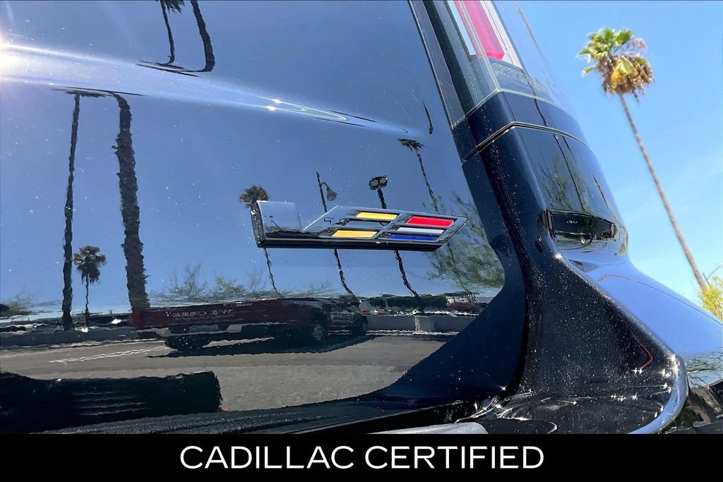 Used 2026 Cadillac Escalade ESV V AWD/4WD image 11