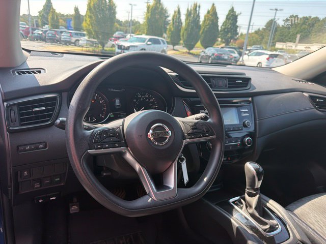 Used 2017 Nissan Rogue S w/ S Appearance Package AWD/4WD image 15