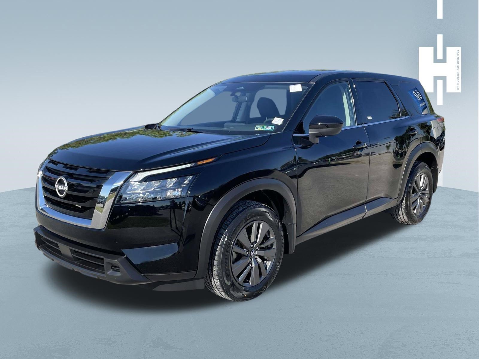 Used 2024 Nissan Pathfinder S AWD/4WD image 3