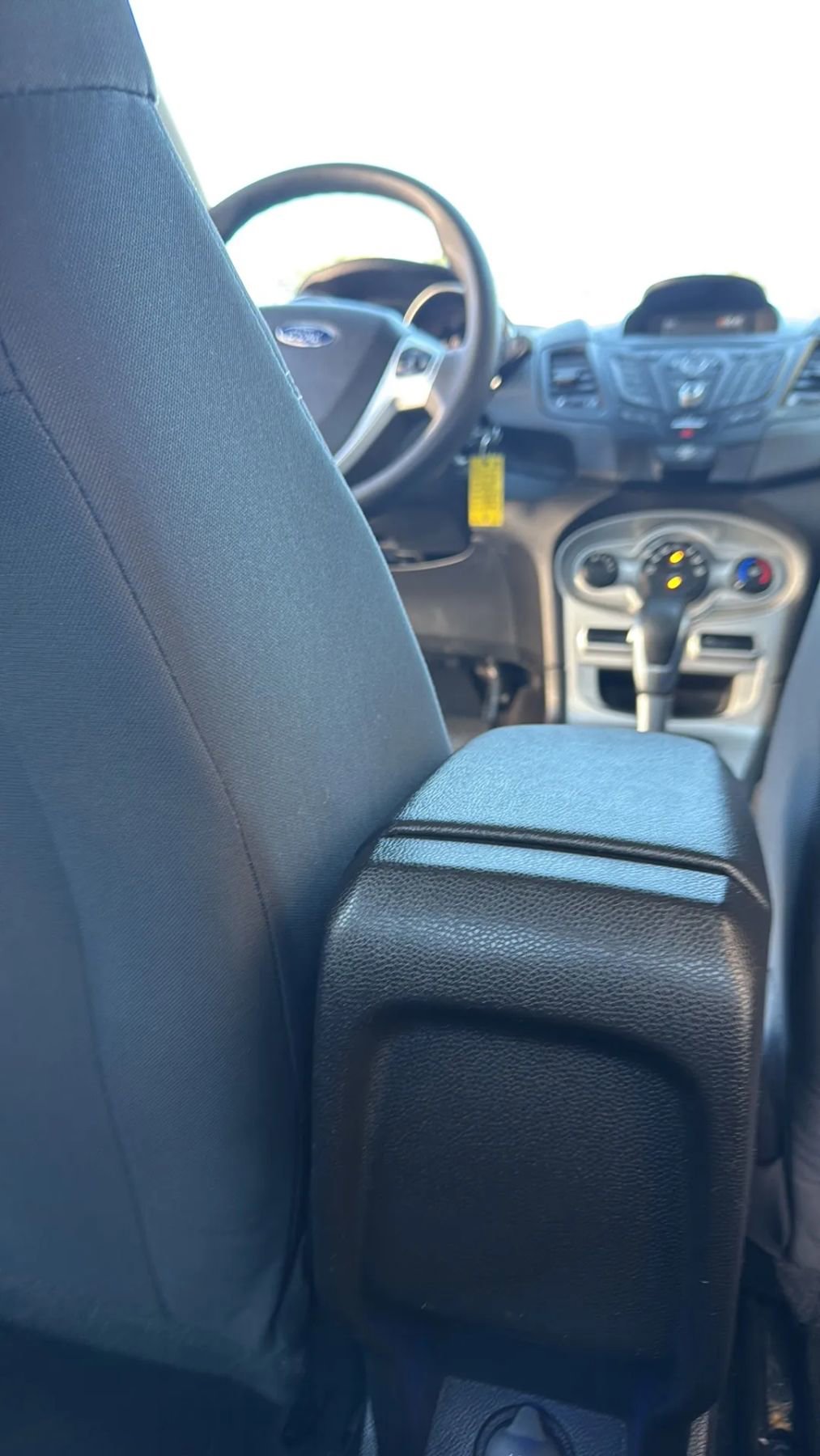 Used 2018 Ford Fiesta SE image 28