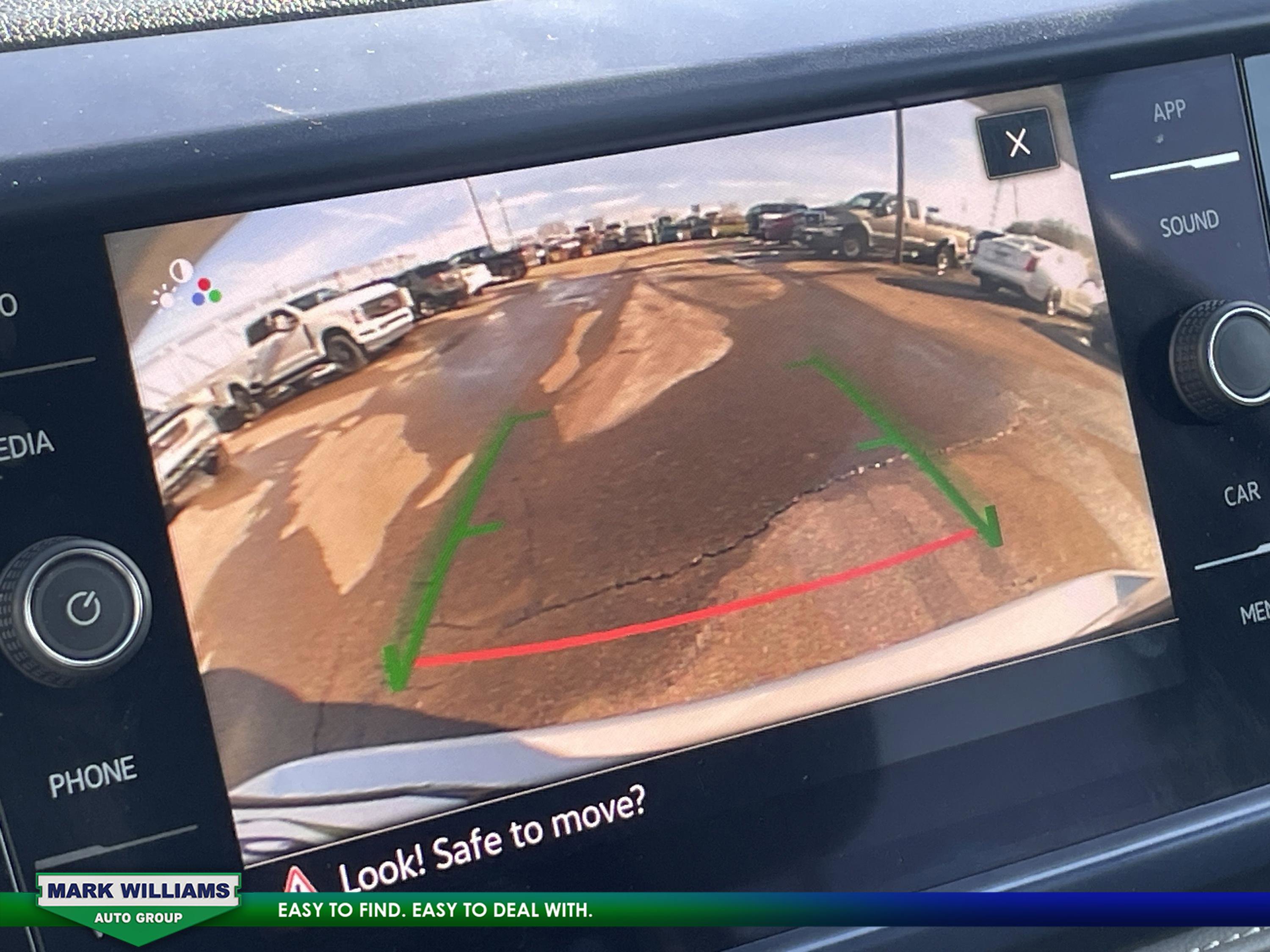 Used 2024 Volkswagen Taos SE image 20