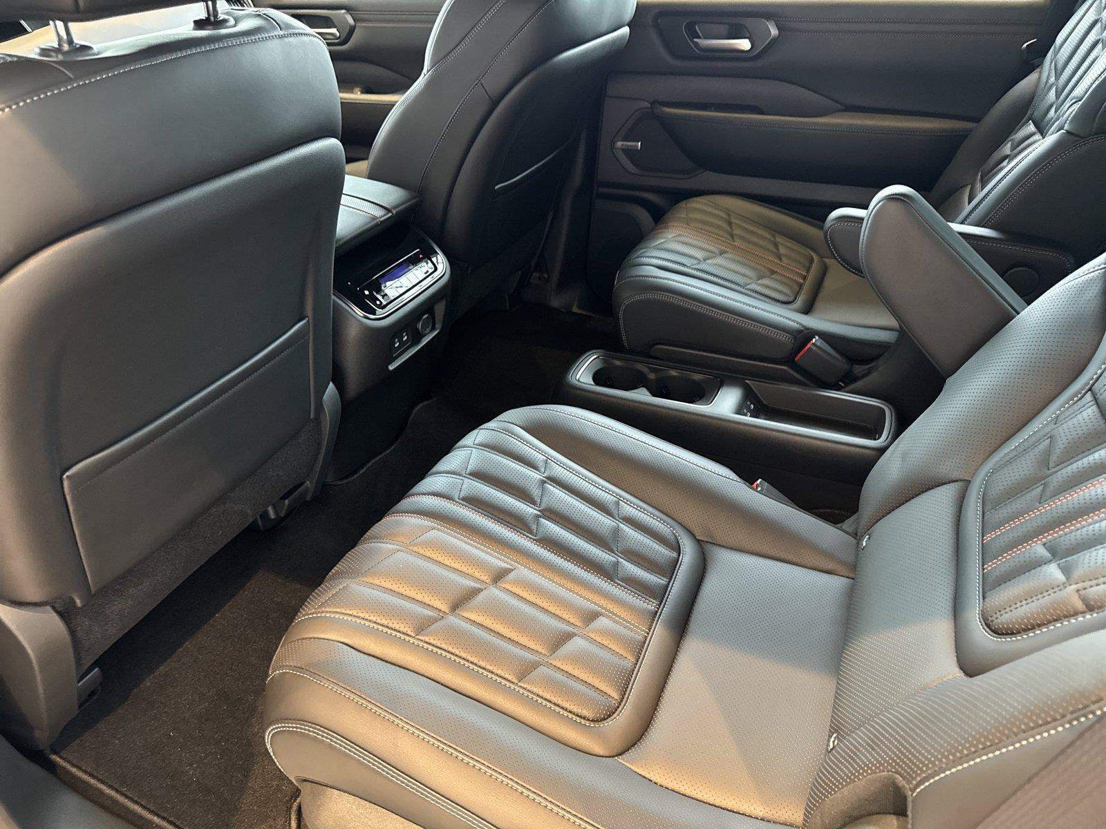 New 2026 Nissan Armada PRO-4X w/ Captain's Chari Seat Package AWD/4WD image 22