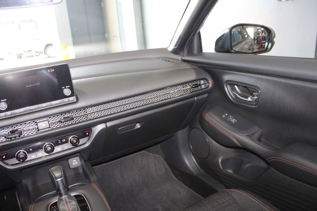 Used 2025 Honda HR-V Sport image 22