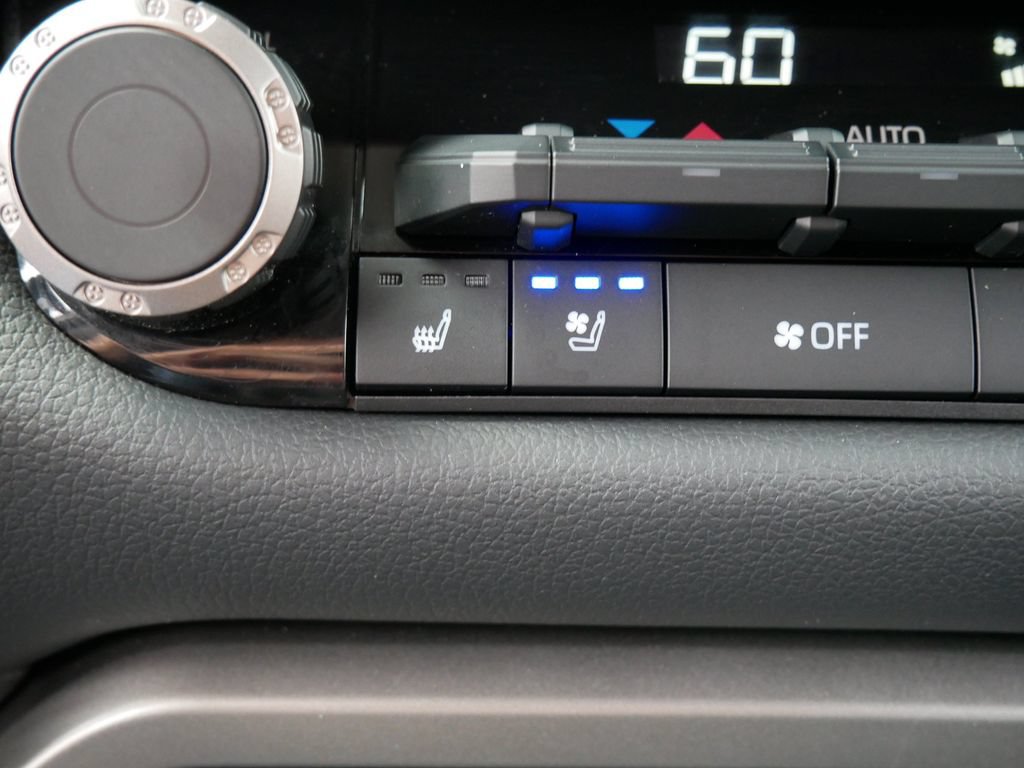 Used 2023 Toyota Tundra Limited w/ Power Package AWD/4WD image 24