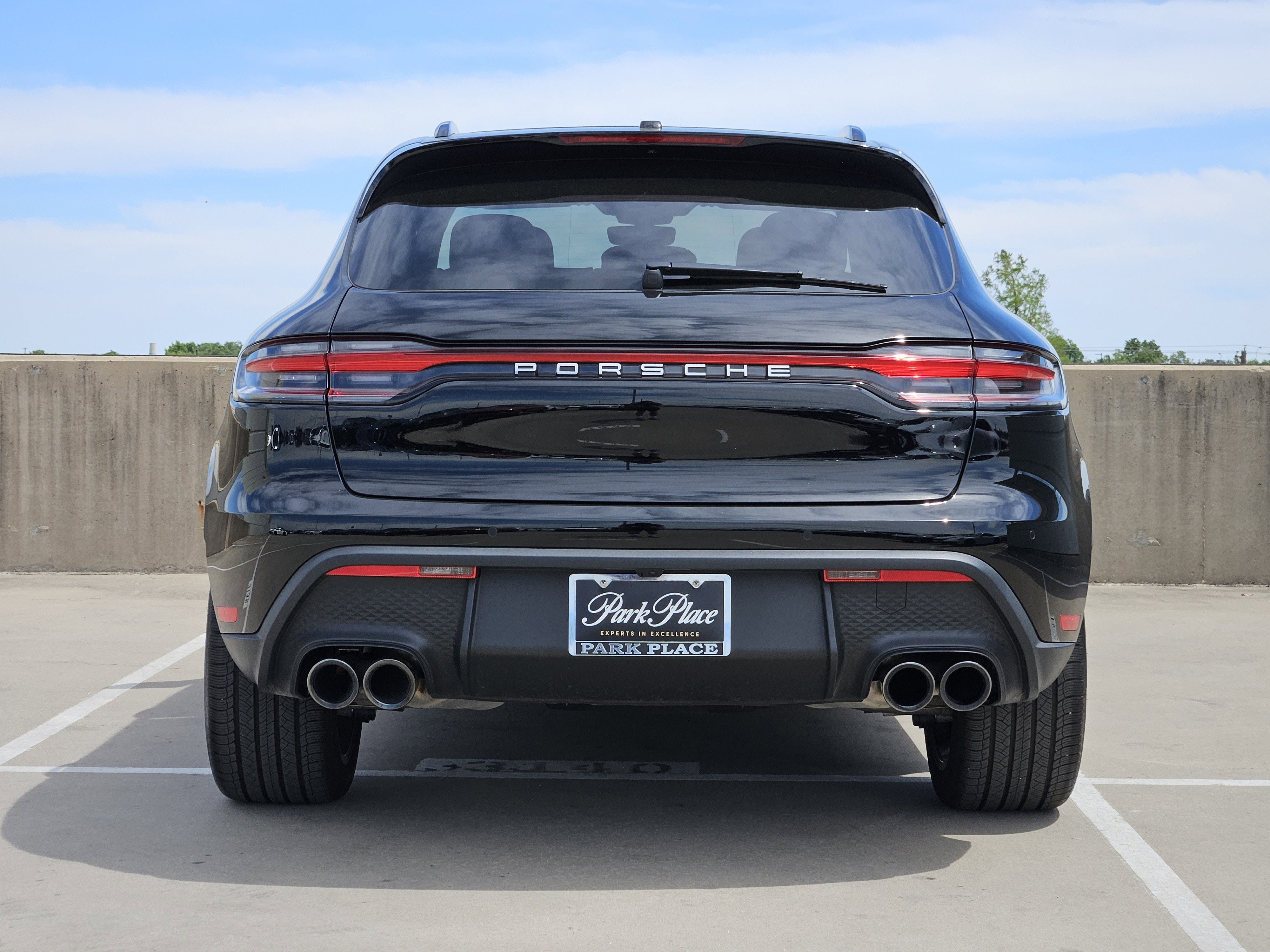 Certified 2026 Porsche Macan image 7
