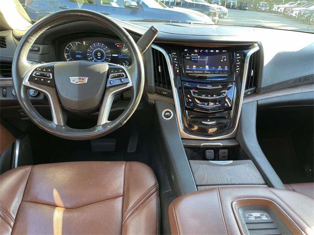 Used 2019 Cadillac Escalade Premium Luxury image 15