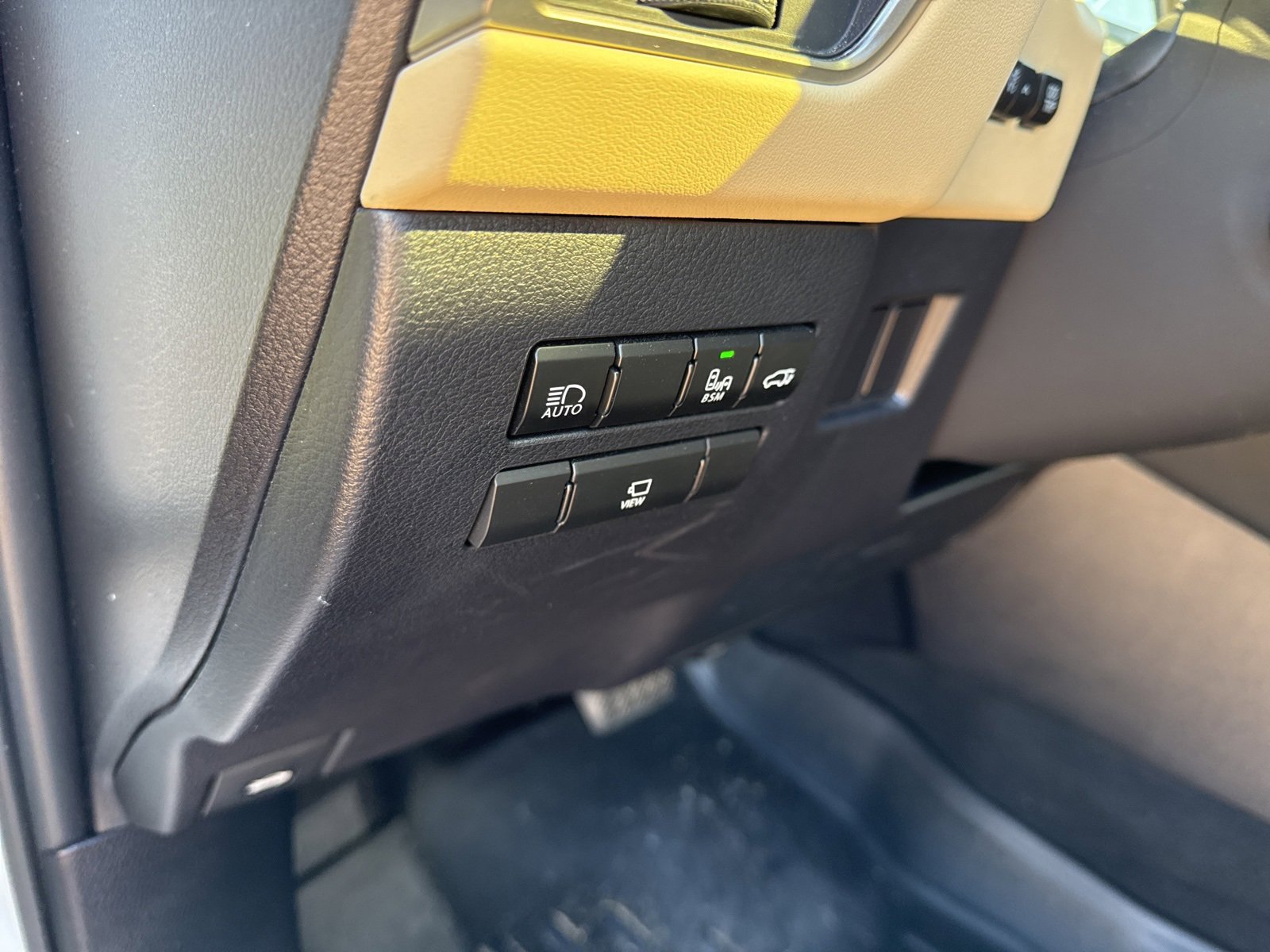 Used 2019 Lexus NX 300 FWD image 16