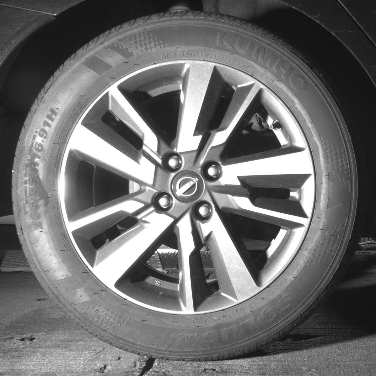 Used 2025 Nissan Versa SV image 15