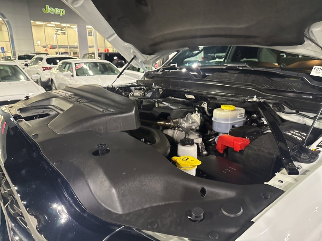 Used 2024 RAM 3500 Big Horn image 31