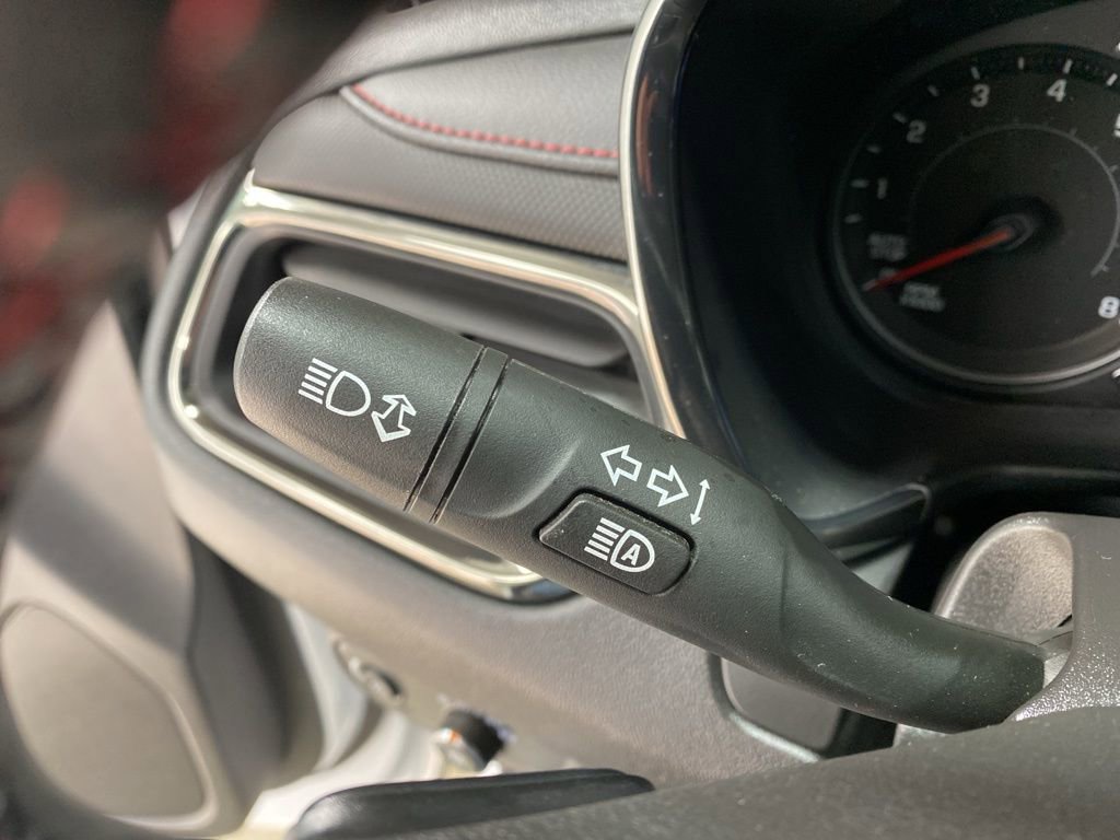 Used 2023 Chevrolet Equinox RS w/ RS Leather Package image 40