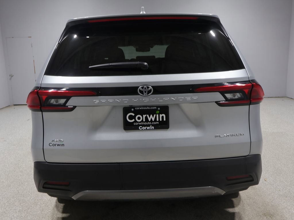 Certified 2024 Toyota Grand Highlander Platinum image 4