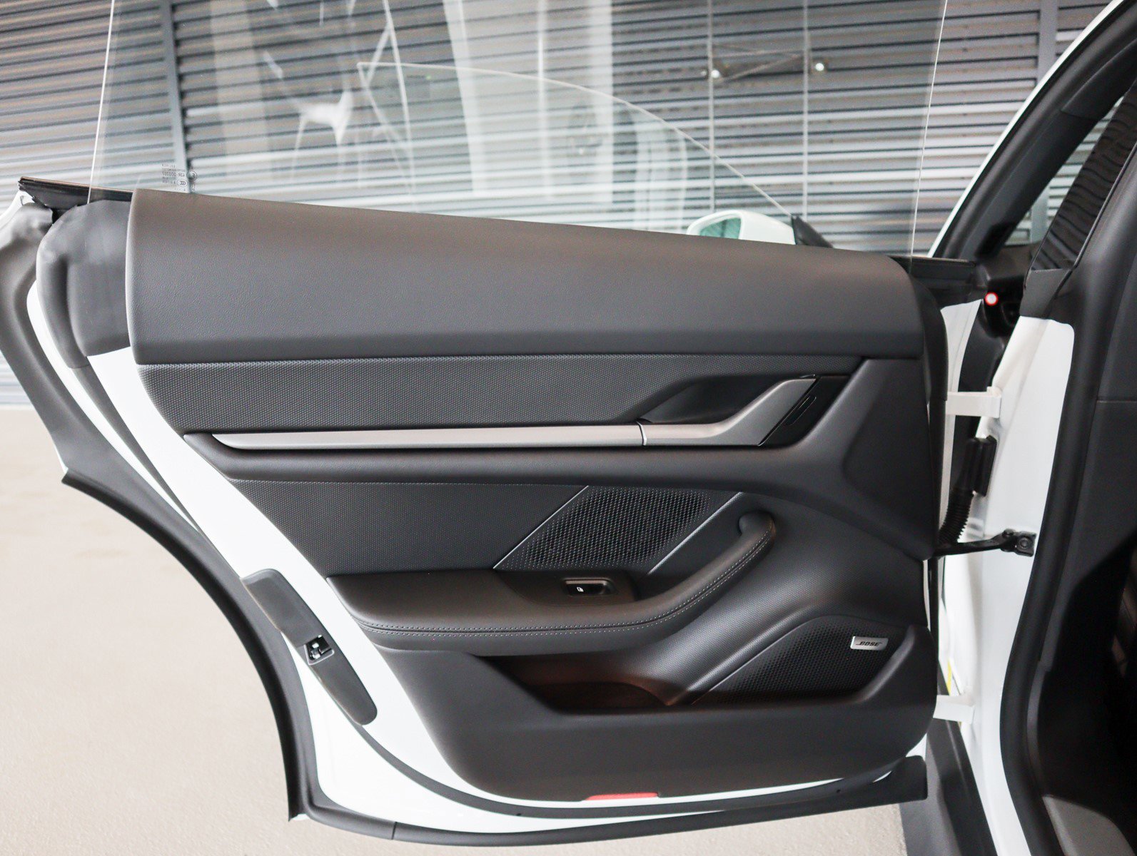 New 2026 Porsche Taycan image 29