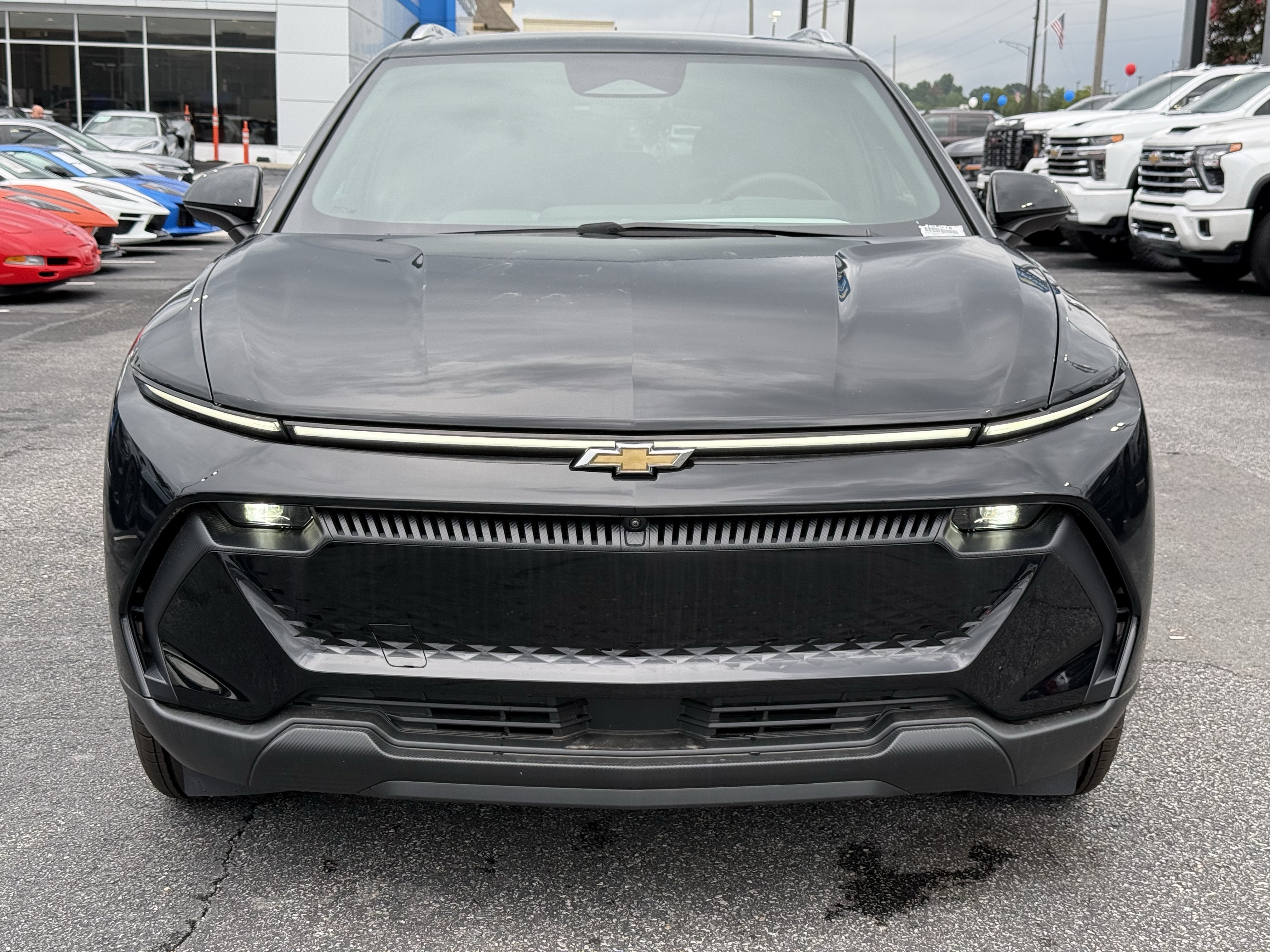 New 2026 Chevrolet Equinox EV LT FWD image 3