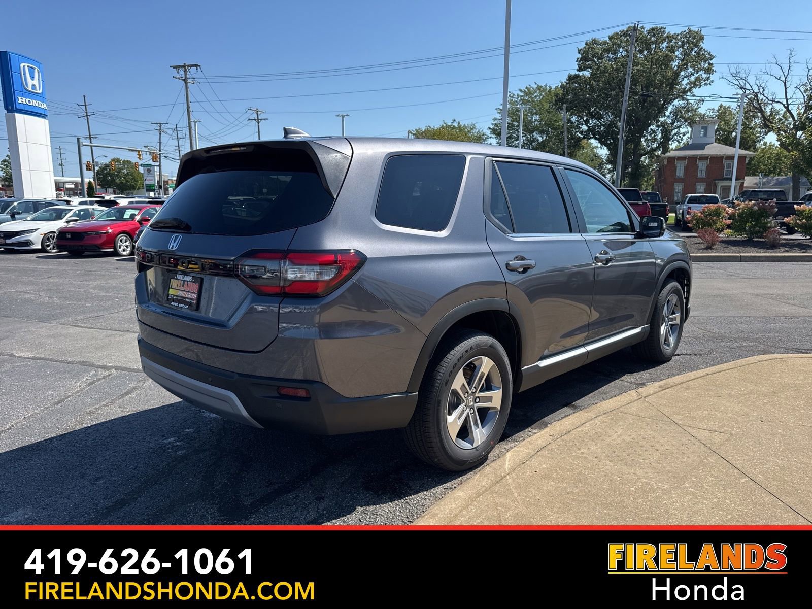 New 2025 Honda Pilot EX-L image 5