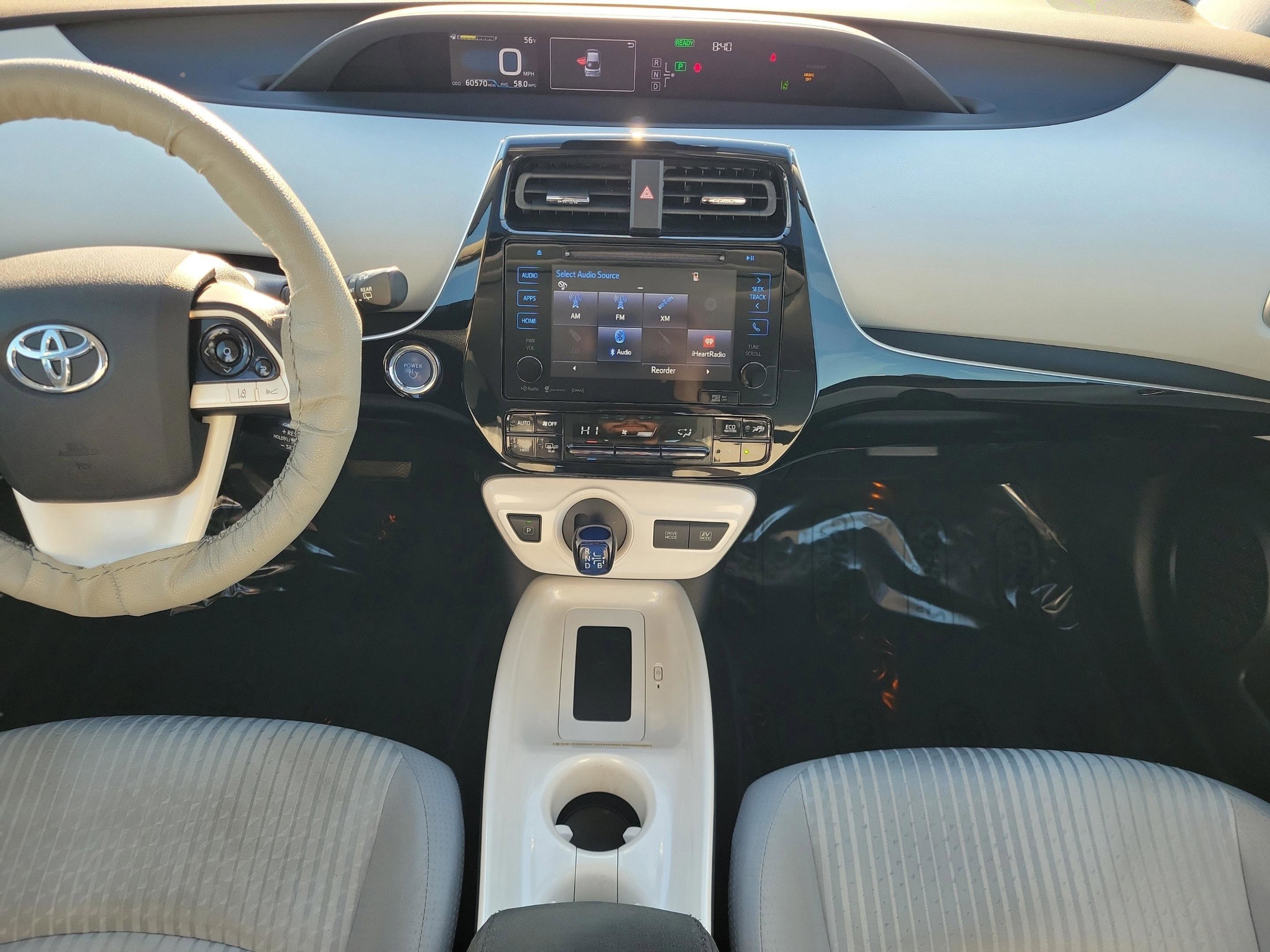 Used 2016 Toyota Prius Two image 12