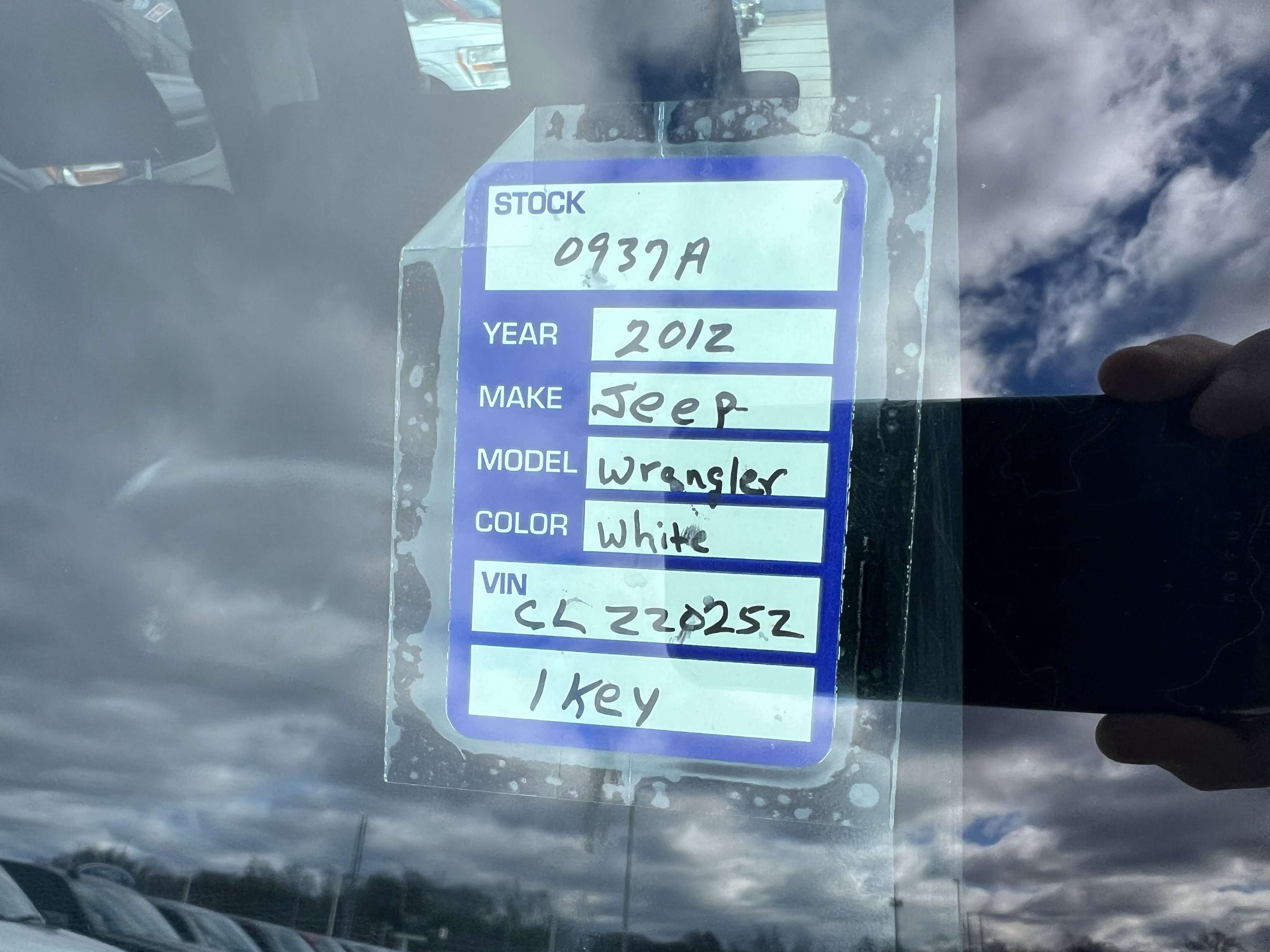 Used 2012 Jeep Wrangler Sahara image 32