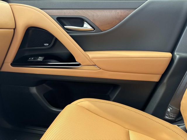 New 2026 Lexus LX 600 4WD w/ Luxury Package image 22