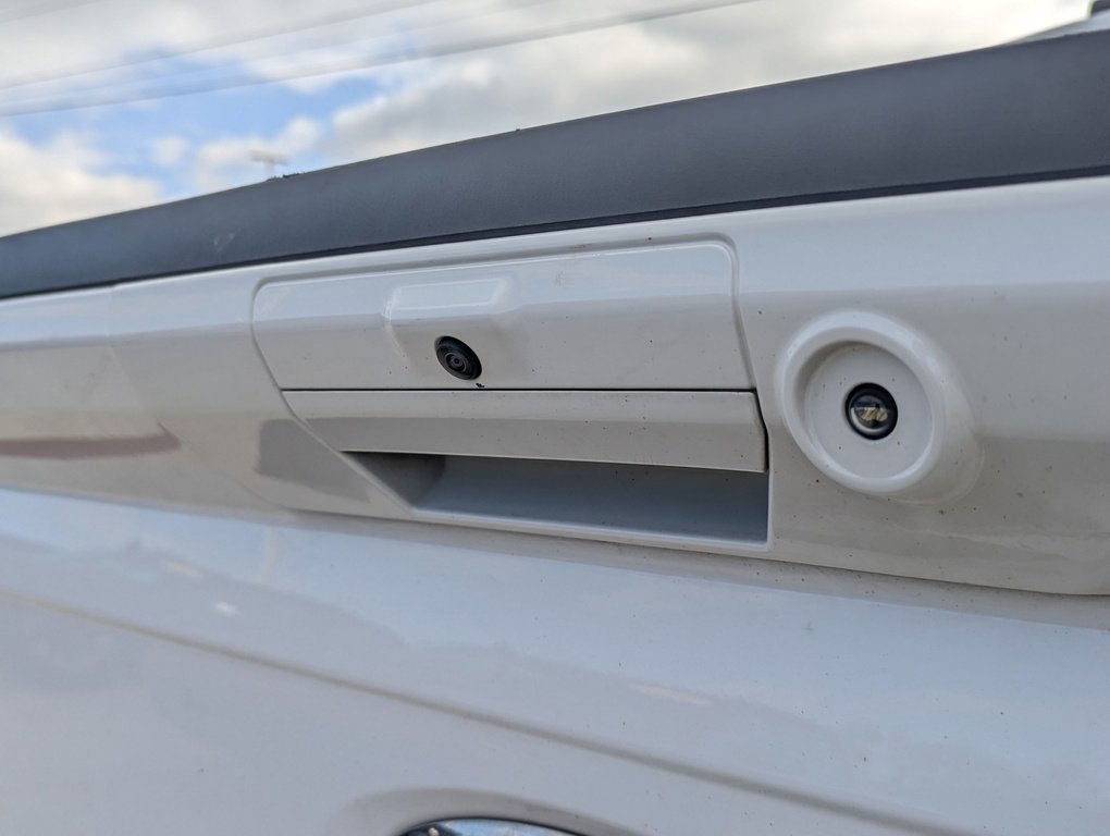 Used 2022 Ford F150 Lariat w/ Equipment Group 501A Mid image 16