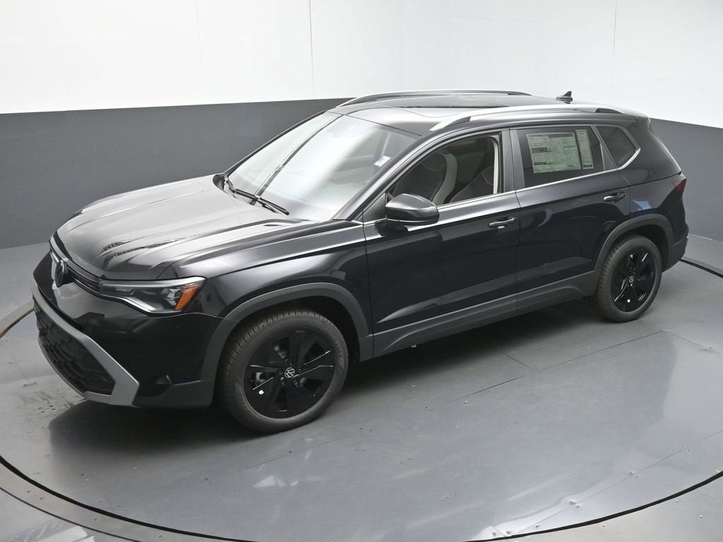 New 2025 Volkswagen Taos SE image 45