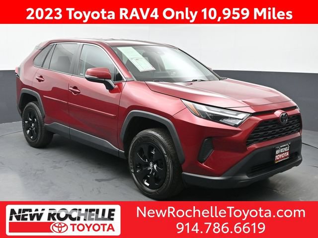 Certified 2023 Toyota RAV4 LE AWD/4WD video 1