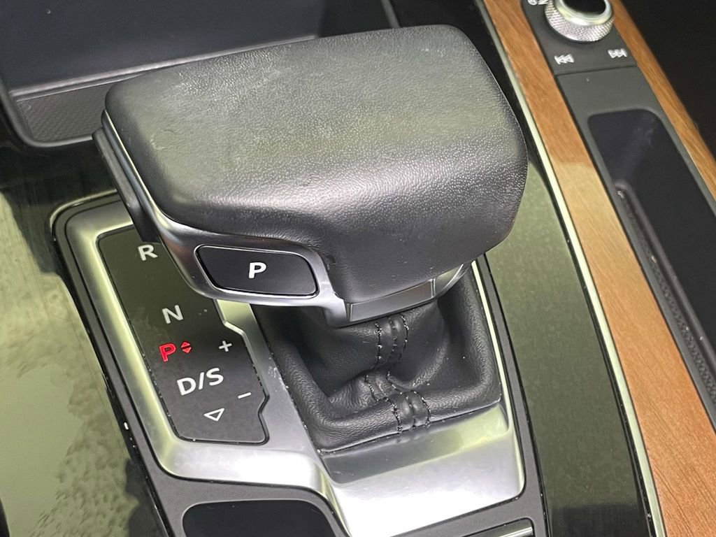Used 2023 Audi Q5 2.0T Premium w/ Convenience Package AWD/4WD image 33