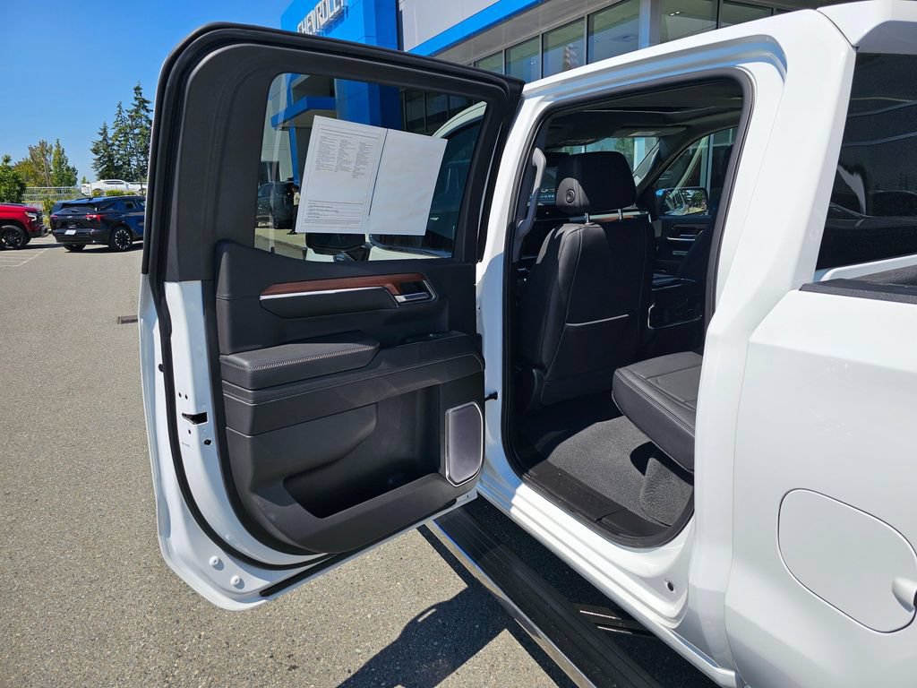 Used 2023 GMC Sierra 1500 Denali AWD/4WD image 16