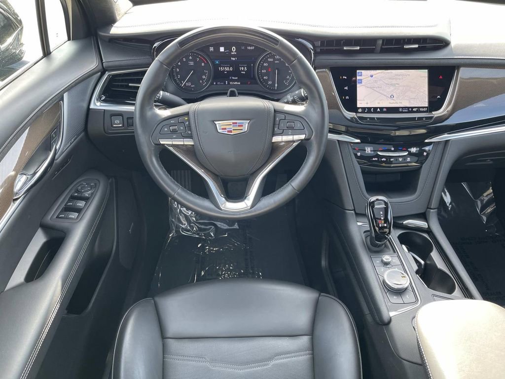 Certified 2025 Cadillac XT6 Premium Luxury w/ Platinum Package image 14