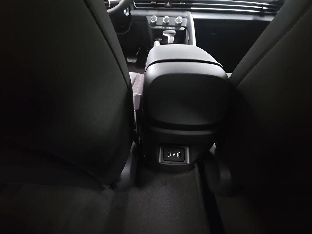 New 2026 Hyundai Elantra SE FWD image 27