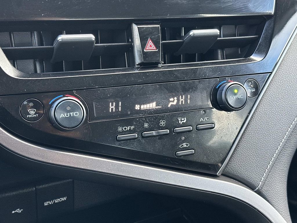 Used 2023 Toyota Camry SE image 13