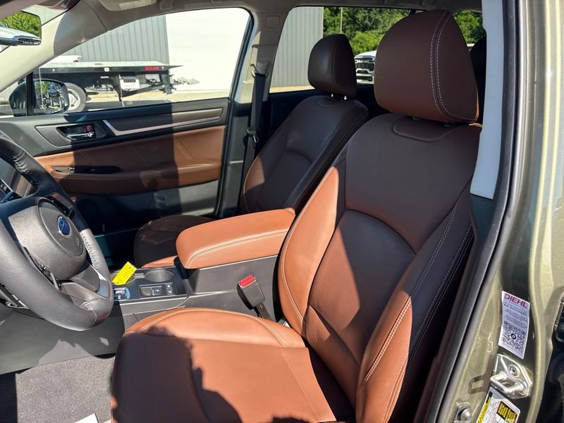 Used 2019 Subaru Outback 3.6R Touring w/ Popular Package #3A AWD/4WD image 25