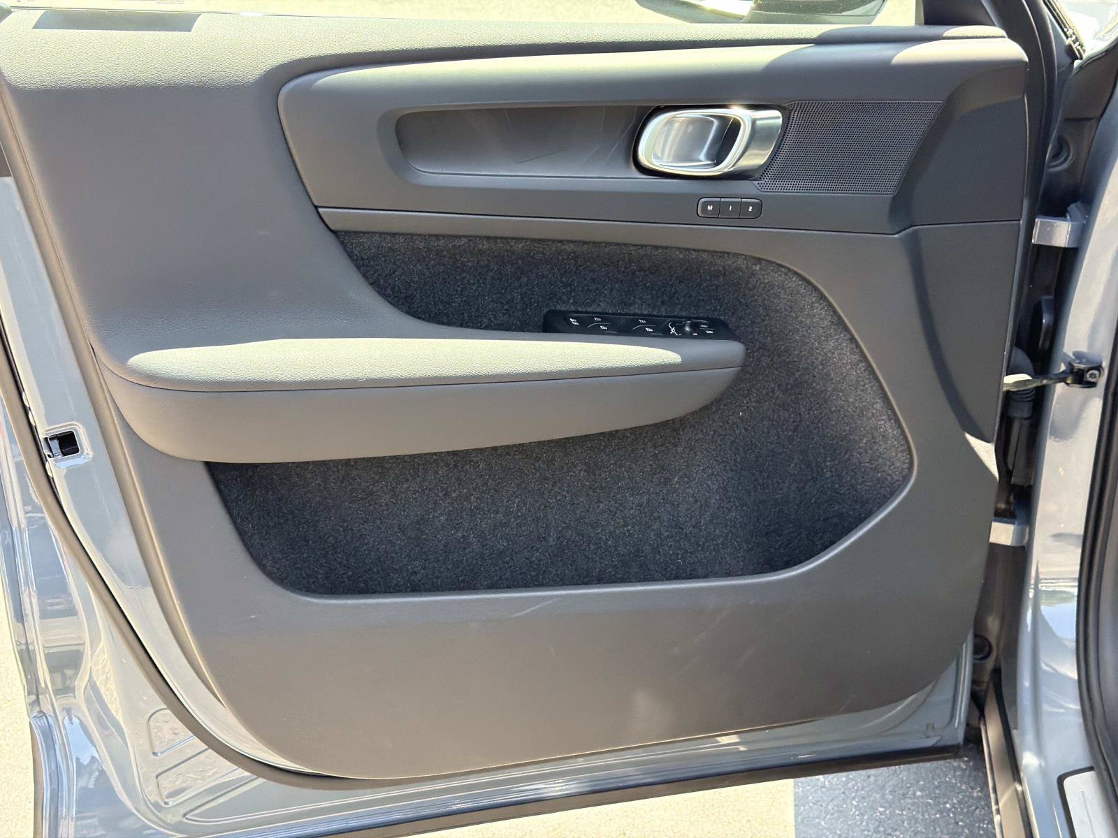 Certified 2023 Volvo C40 P8 Recharge Plus AWD/4WD image 15