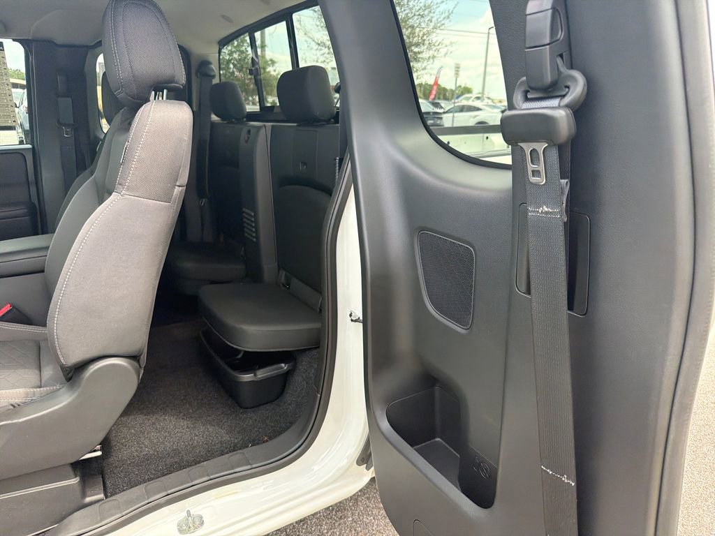 Certified 2025 Nissan Frontier SV RWD image 15