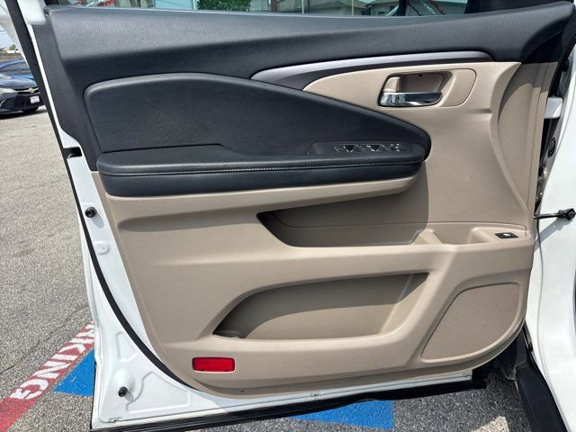 Used 2020 Honda Pilot EX image 17